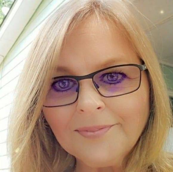 Meet your Posher, Sheri - Picture 1 of 1